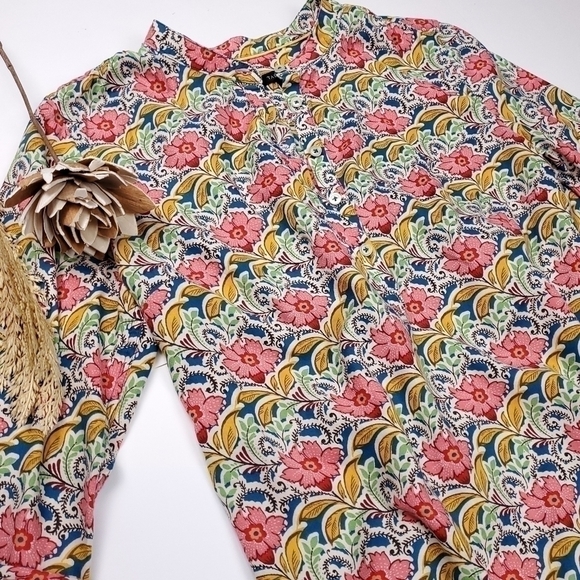 TALBOTS Cream Pink Tan Floral Print Casual Button Down Top Sz M - Picture 8 of 13